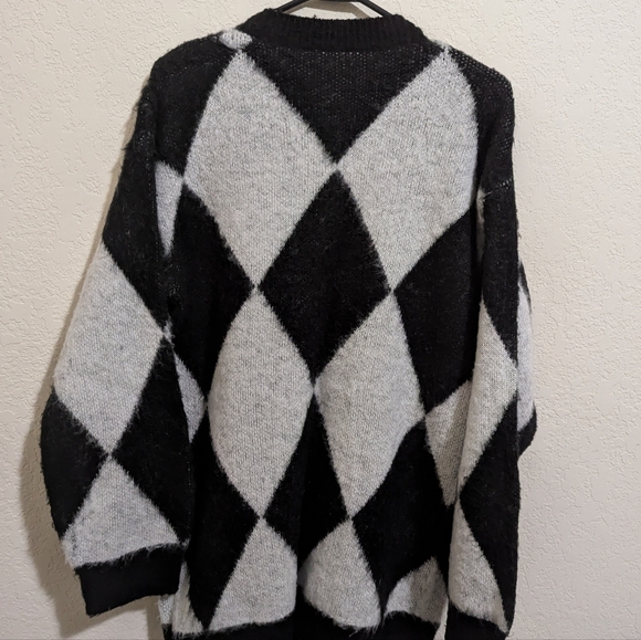 H&M Divided Black and White Diamond Harlequin Cardigan Sweater Oversized XS - Picture 3 of 6
